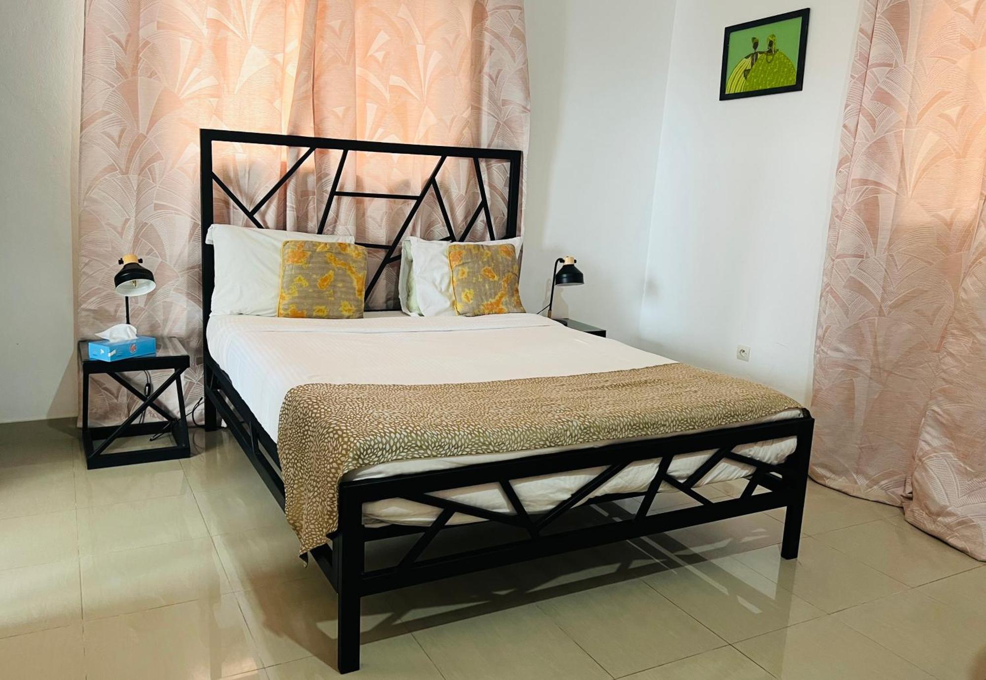 Illiyin Boutique Hotel Дакар Екстер'єр фото