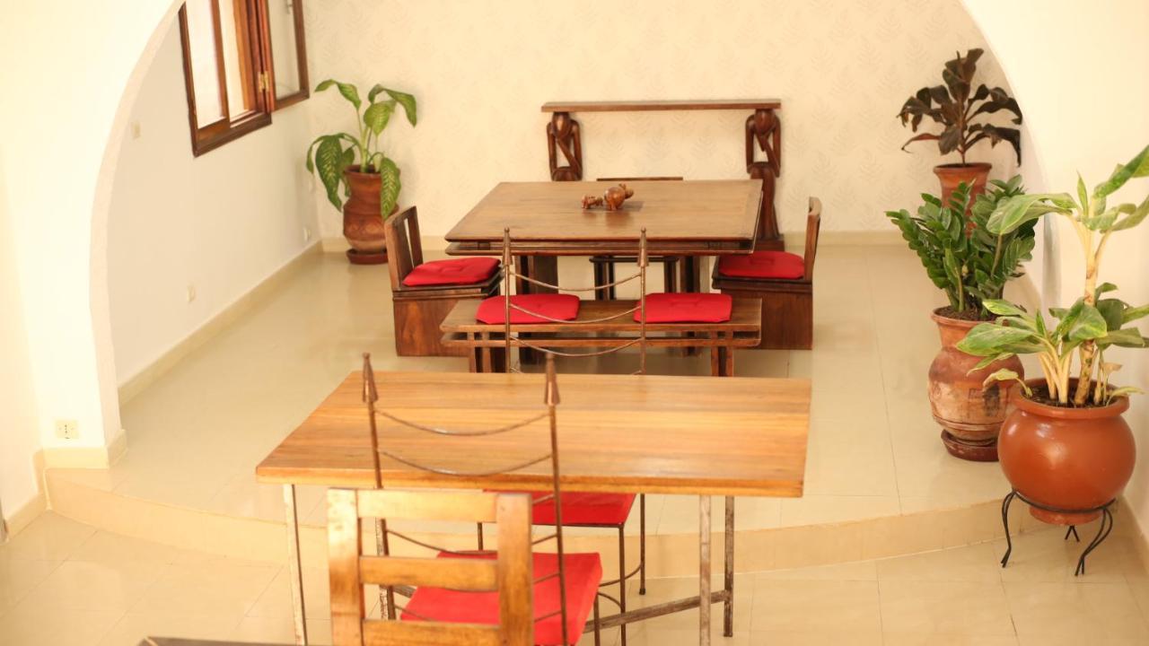 Illiyin Boutique Hotel Дакар Екстер'єр фото