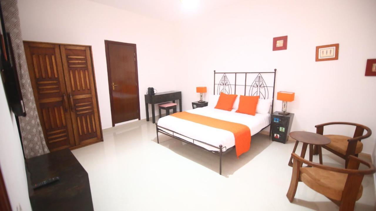 Illiyin Boutique Hotel Дакар Екстер'єр фото