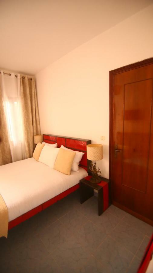 Illiyin Boutique Hotel Дакар Екстер'єр фото