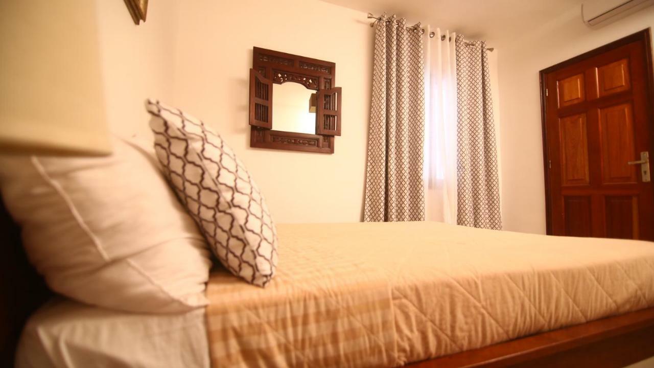 Illiyin Boutique Hotel Дакар Екстер'єр фото